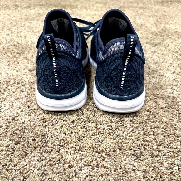 APL Women’s TechLoom Phantom Sneakers - Picture 3 of 8